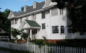 Petit Hotel And Restaurant Air Mail
